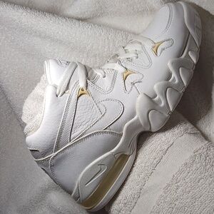 Nike Air 2 Strong Mid White Size 8.5